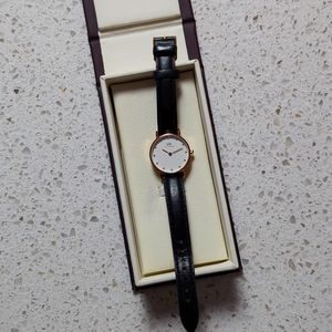 Daniel Wellington wrist watch